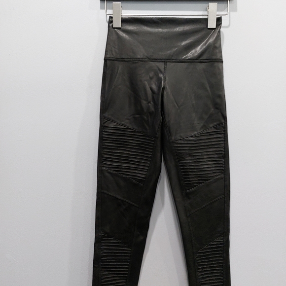 7 For All Mankind Faux Leather Moto Black Leggings - Picture 3 of 6